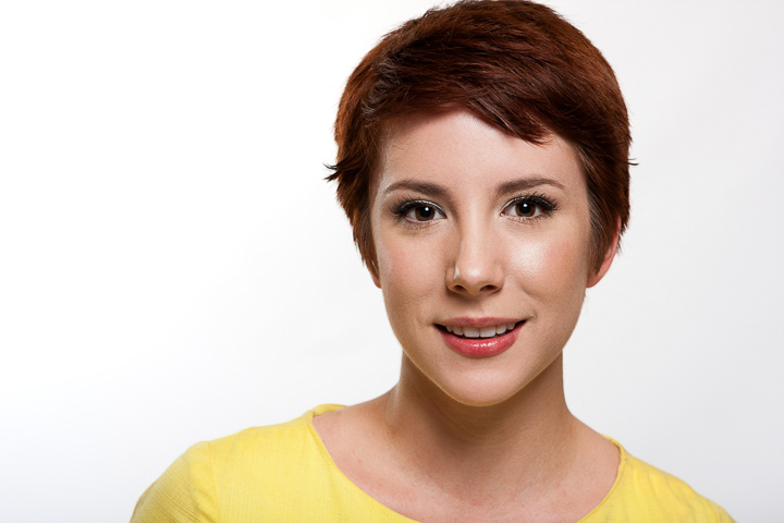 Laurel Sein: Lady in Yellow